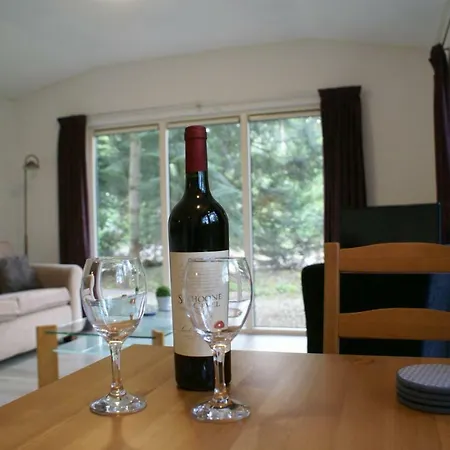 샬레 T'bakkersboschje Nummer 11 푸텐