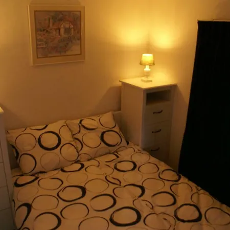 T'bakkersboschje Nummer 11 푸텐