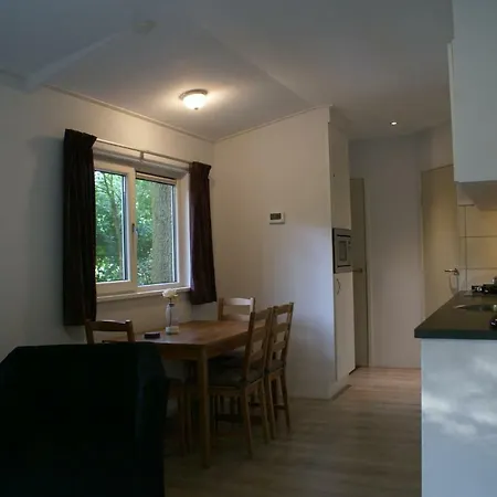 T'bakkersboschje Nummer 11 Chalet